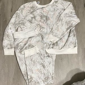 Old Navy Sweat Suit (Set)